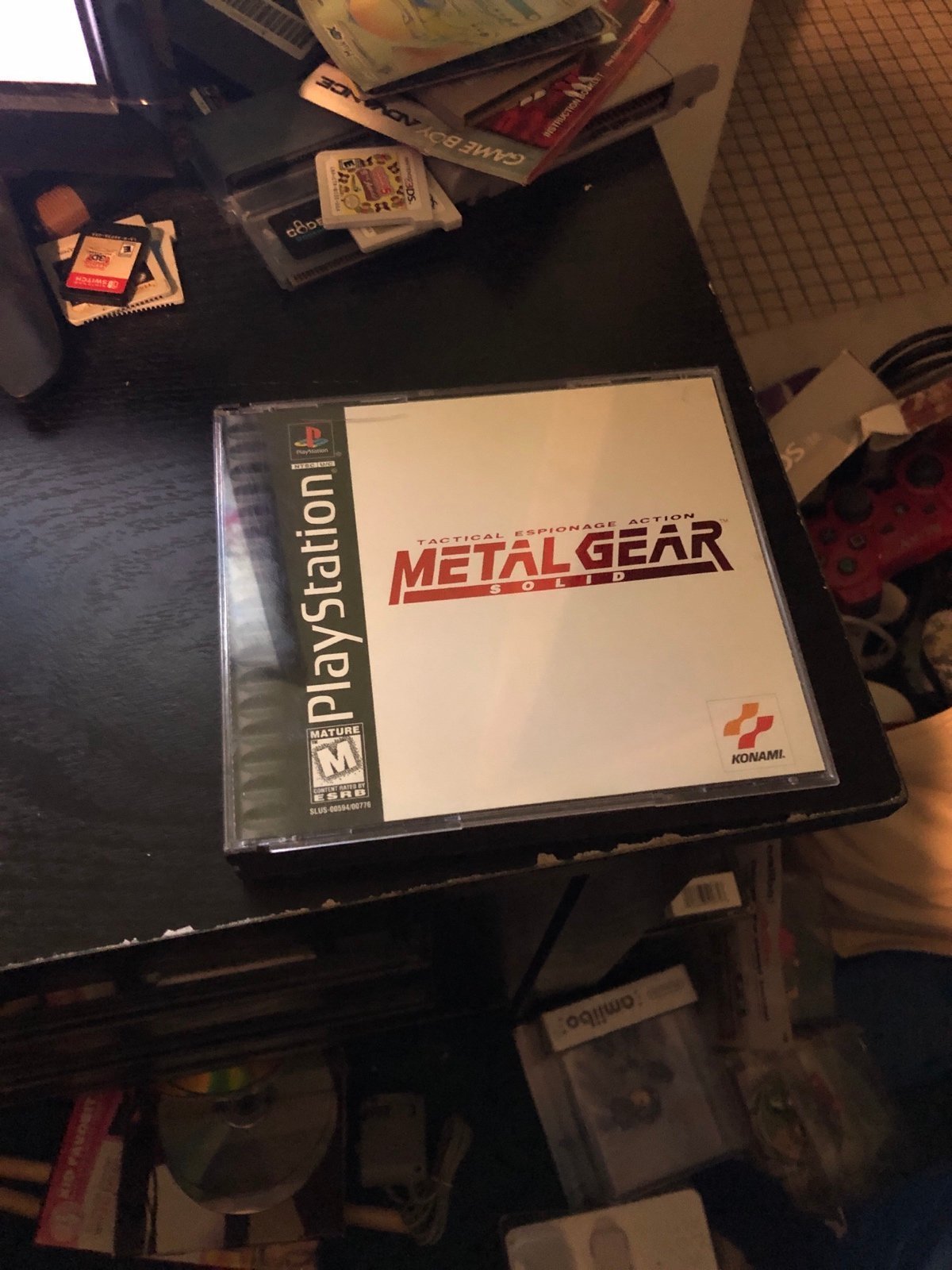 Metal Gear Solid PS1 (BLACK LABEL LIKE NEW)