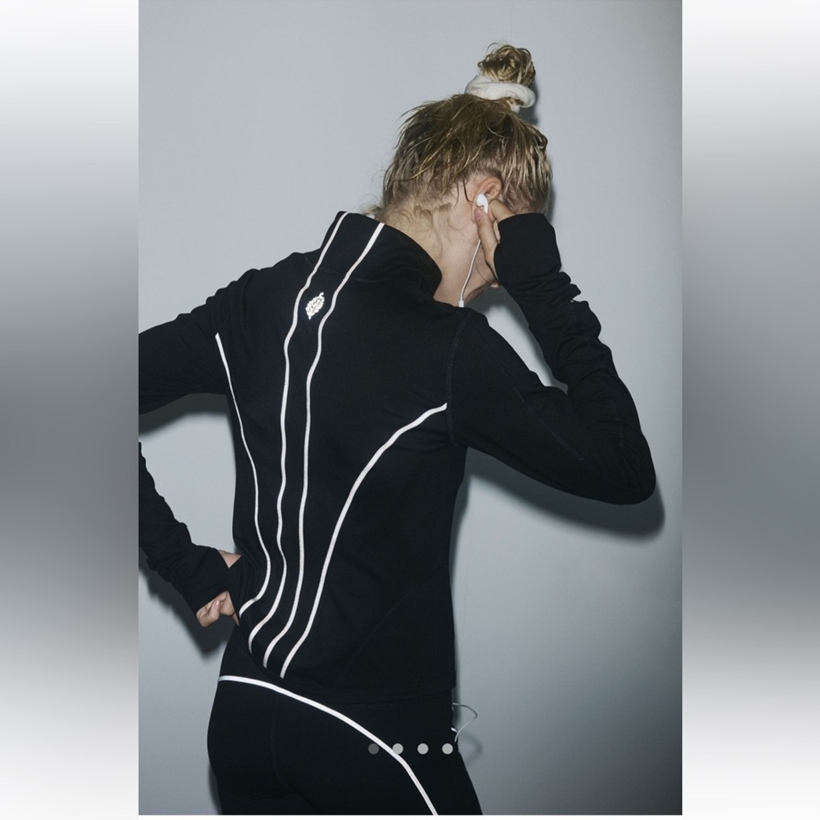 NEW FP Movement you’re a peach outdoor layer BLACK