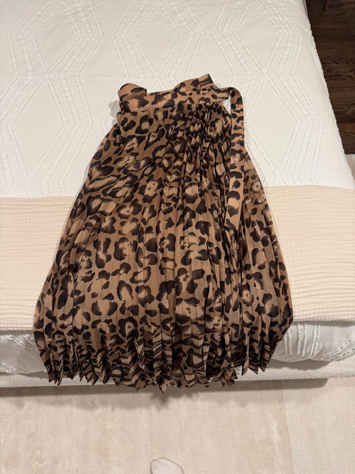 【Massimo dutti】アニマルプリントスカート Massimo Dutti - Animal Print Pleated Skirt Size Small