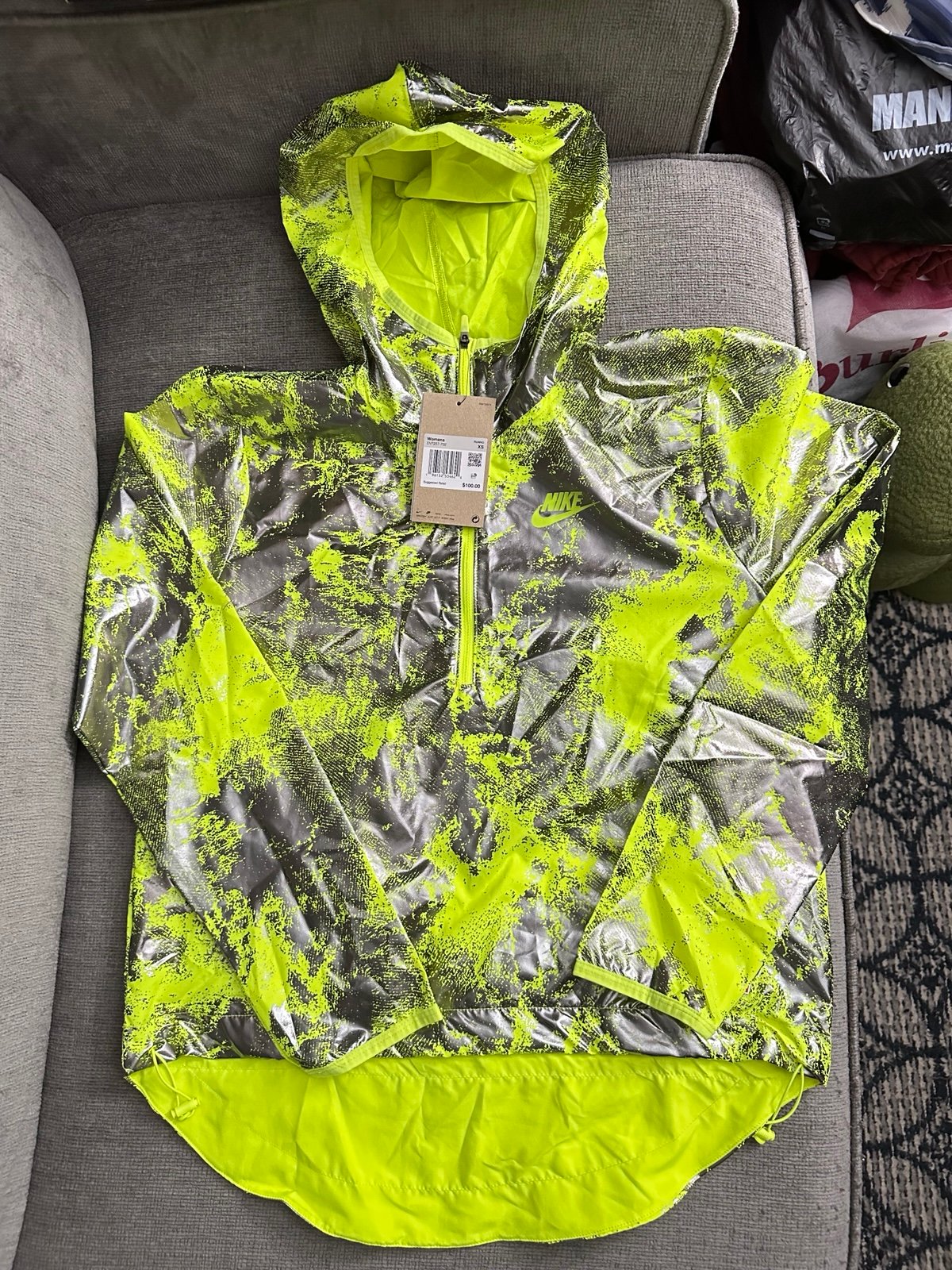 Nike Running Jacket Zip Hoodie WOMENS Metallic Neon Green sz XS DV7257-702 NWT