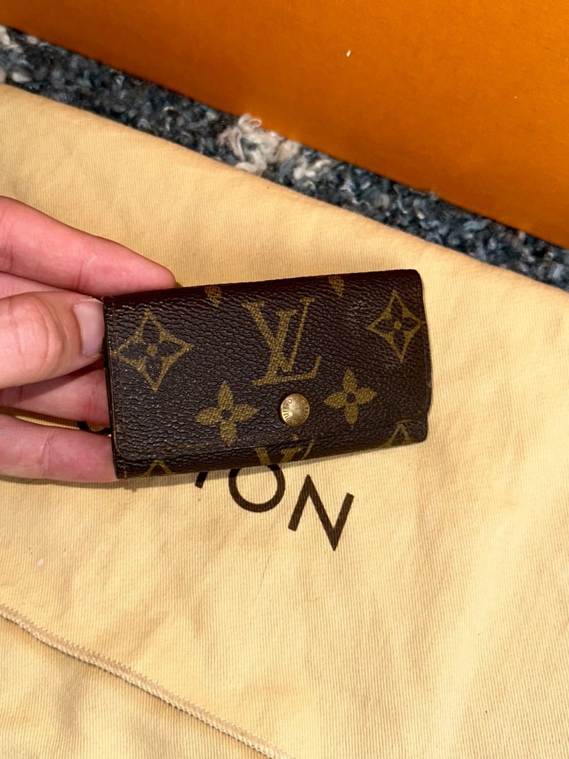 Louis Vuitton Key Holder