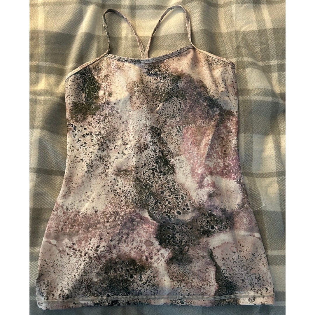 Lululemon tank top with bra Size 8