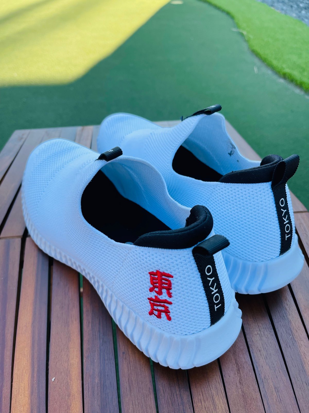 Limited Edition Sketchers Tokyo Men size 9