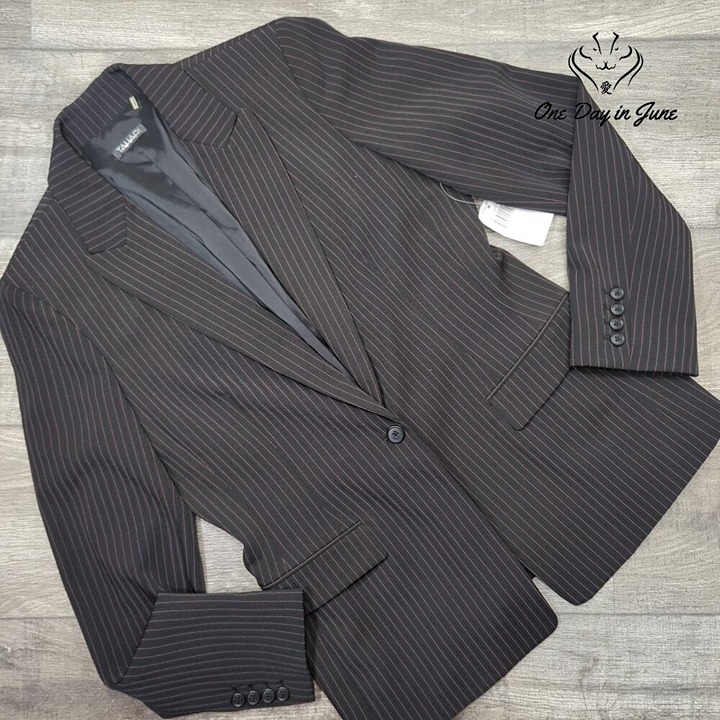 Tahari Pin Stripe Single Button Blazer Size 10