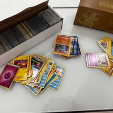 RANDOM LOT OF 50 pokemon cards