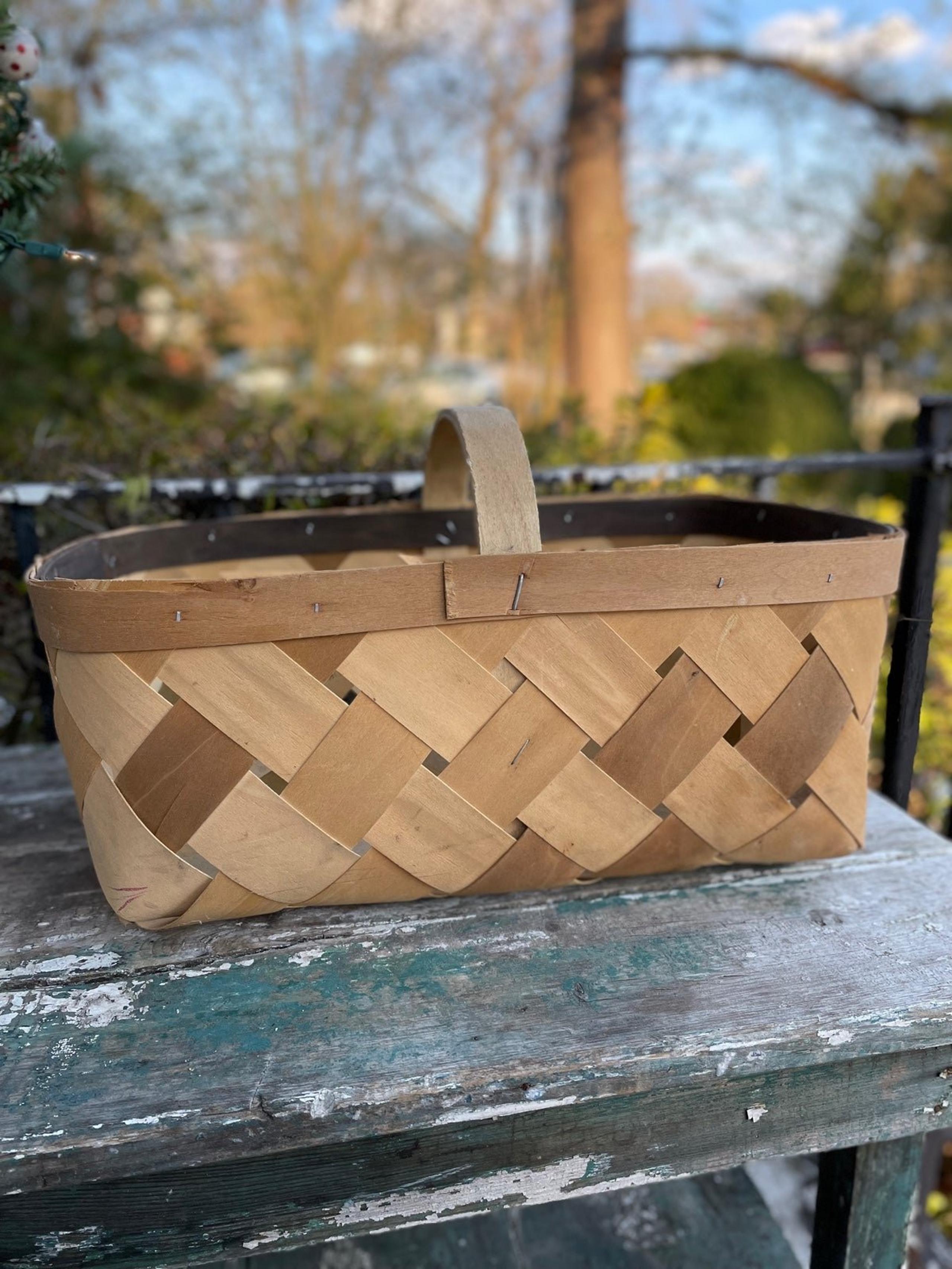 Farmhouse woven wood basket vintage - Unique Vintage