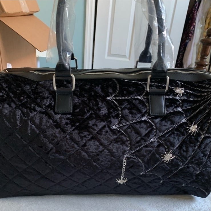 Trick n Treatz Spiderwebs Velvet Weekender Travel Bag Tote Duffle NWT