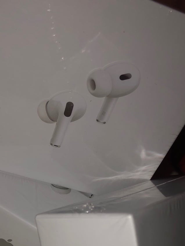 AirPods