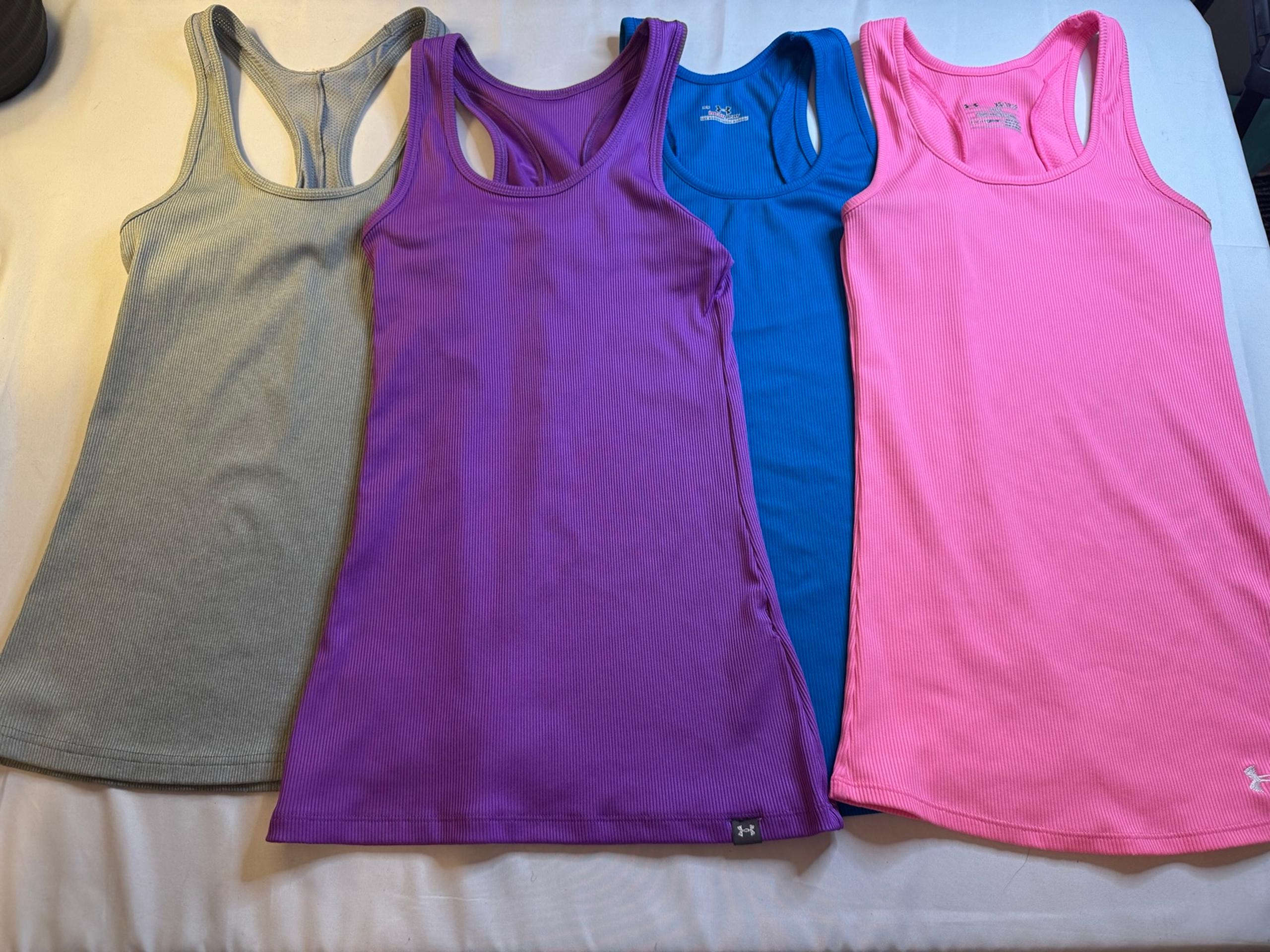 Under Armour Brand, (Lot), 4 Tank Tops, XS Women’s Athletic Heatgear Clothing