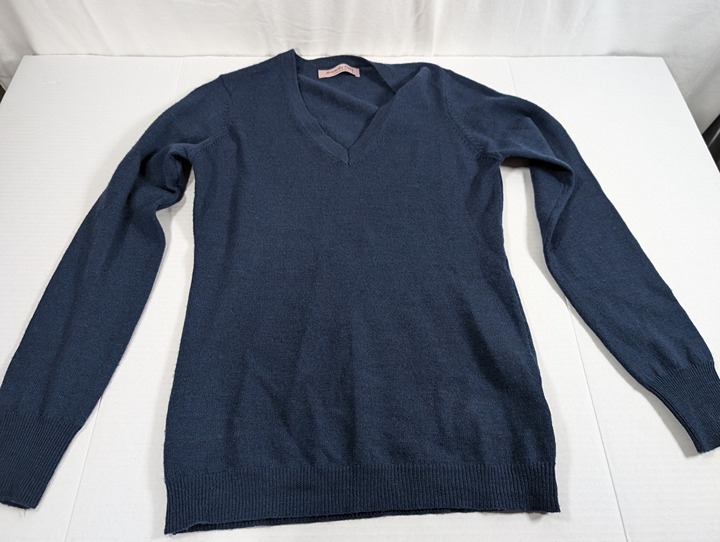 Brunella Gori made in Italy size small long sleeve vneck sweater merino wool