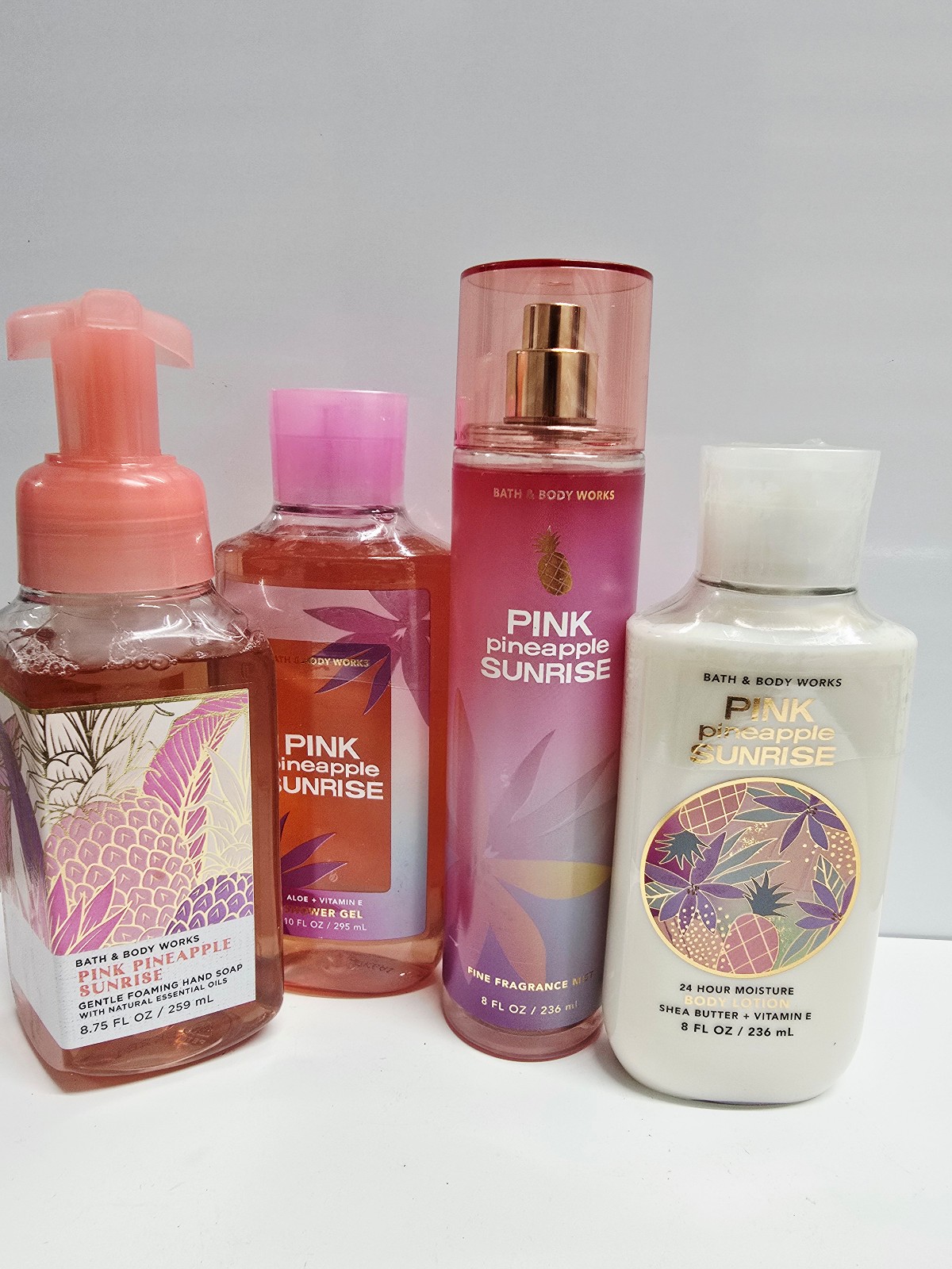 Pink Pineapple Sunrise Set 4pc Bath & Body Works