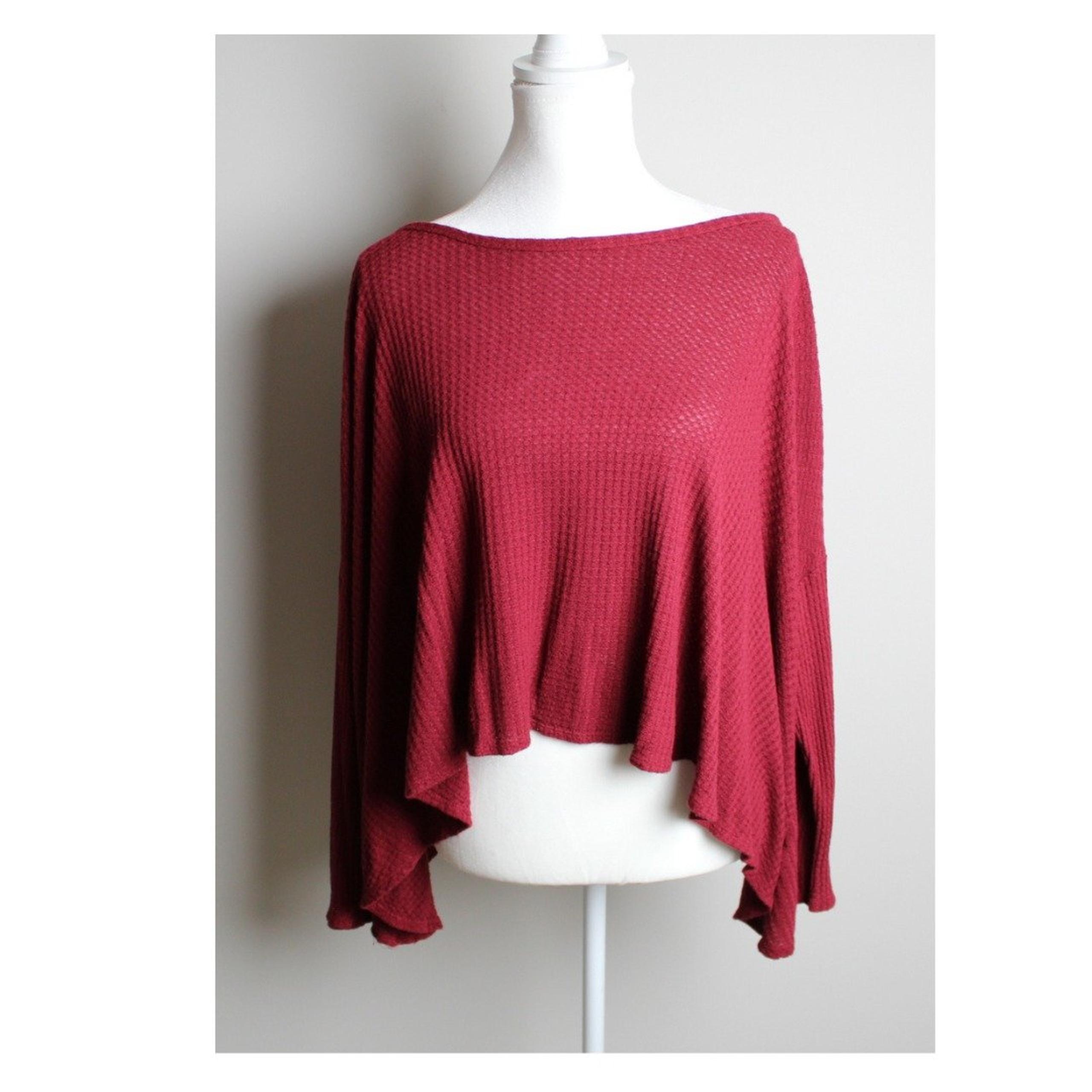 Miami Womens Size Med Red Waffle Material  Long Sleeve