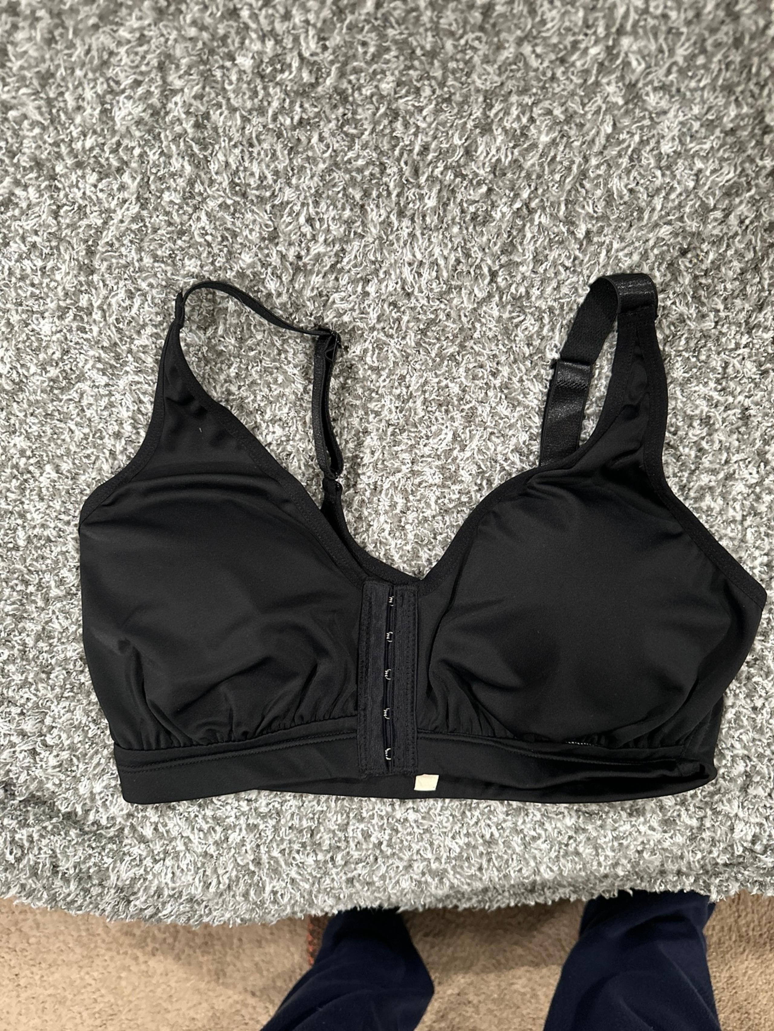 bra size m black NWT - Rhonda Shear
