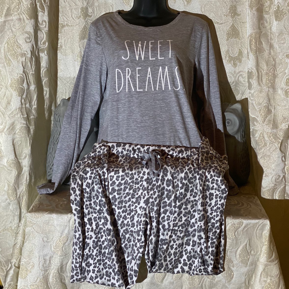 Rae Dunn SWEET DREAMS Pajamas - Medium