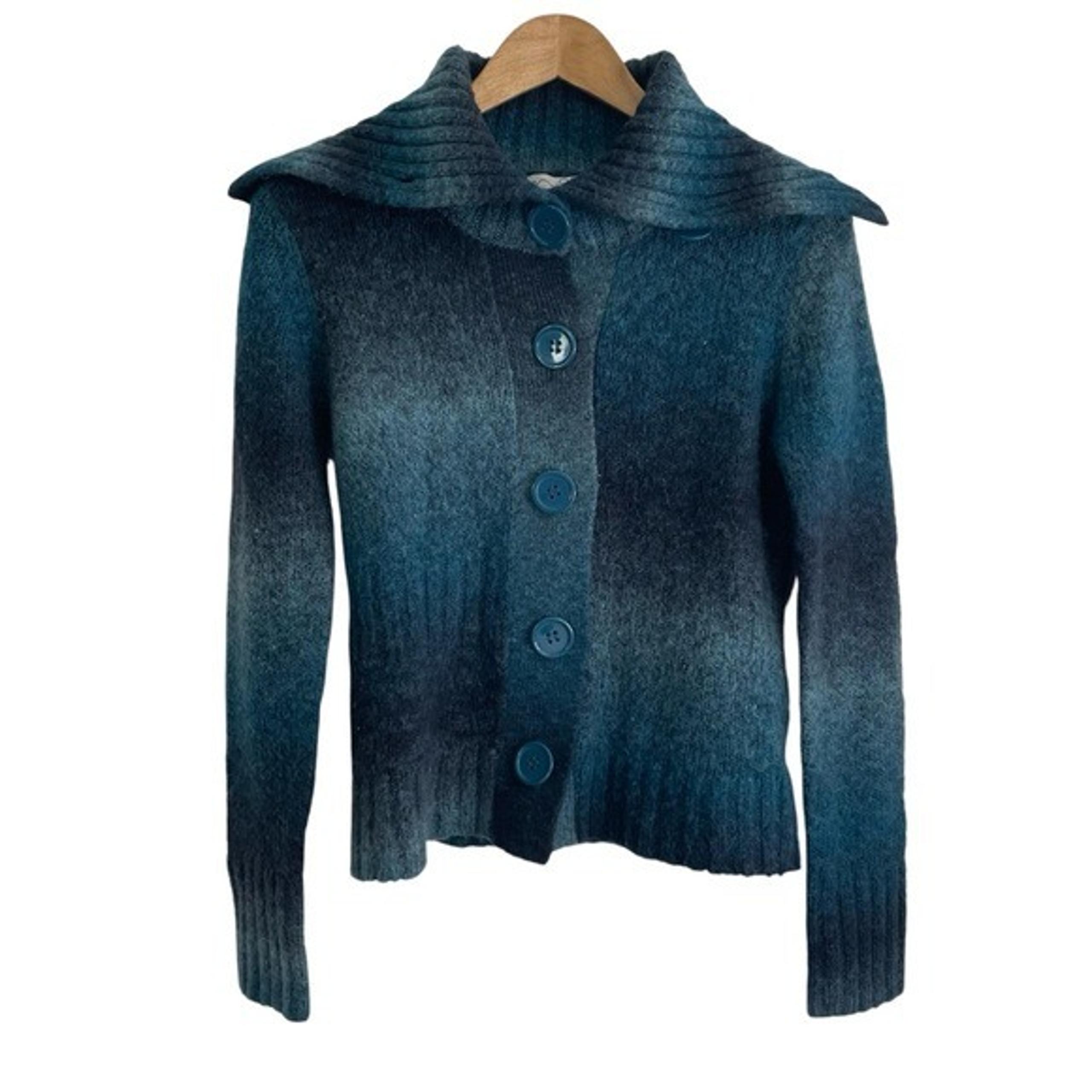 Blue Cardigan Buttoned Sweater with Dramatic Collar Size Medium ombre - RXB