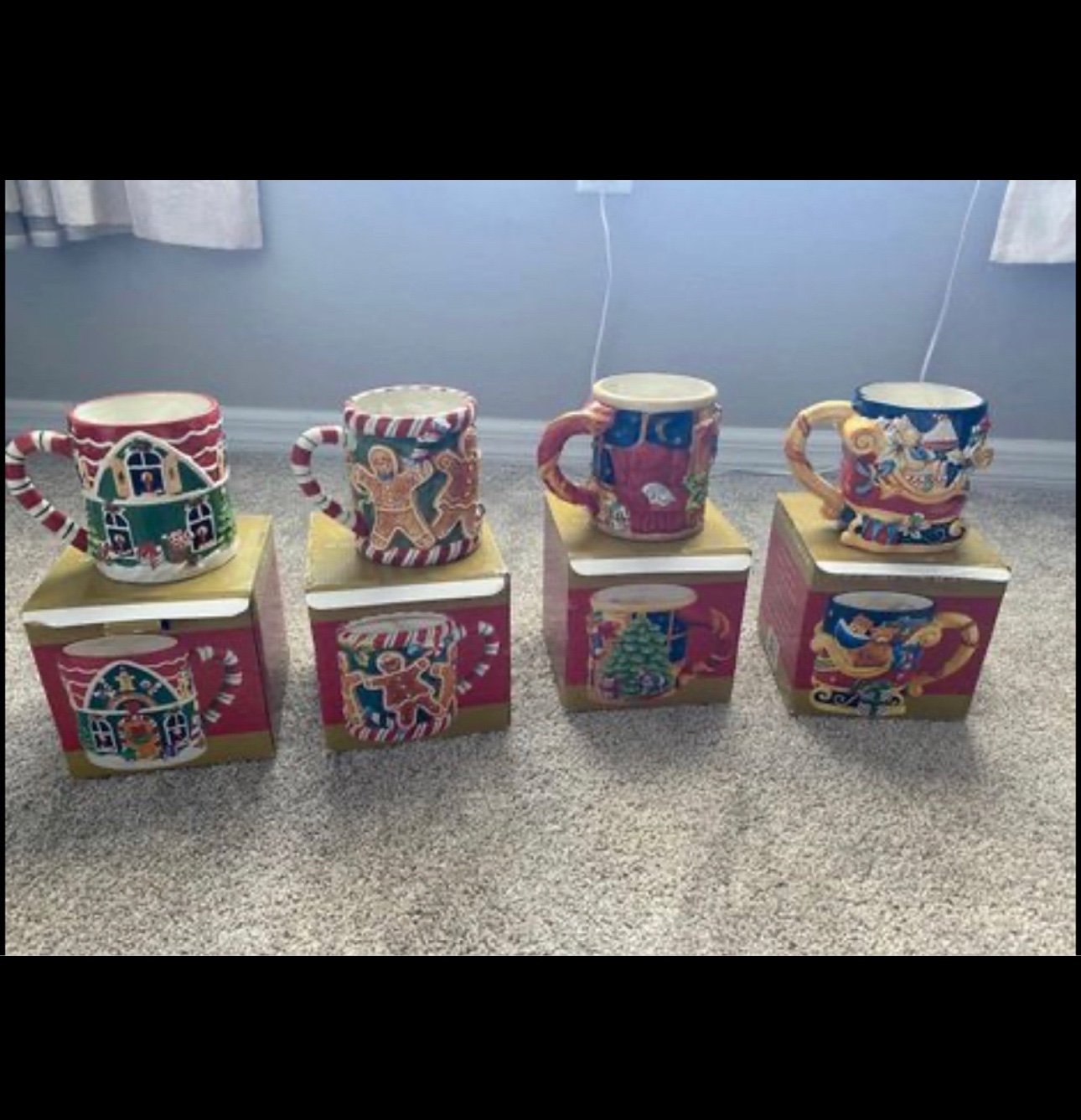 Set of 4 Tis the Season Holiday Christmas Mugs