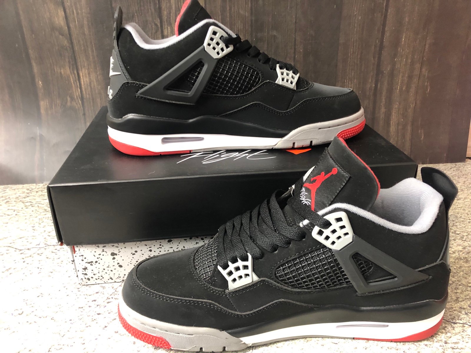 Jordan 4 Bred men size 11
