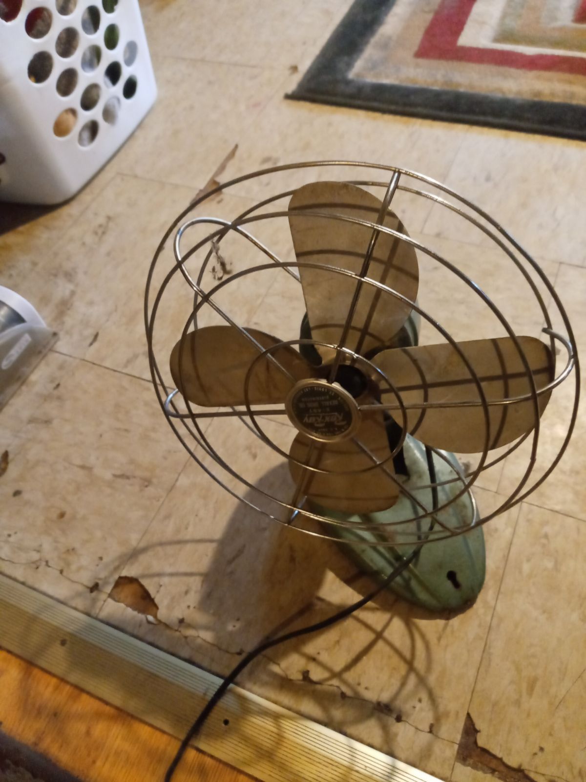 Metal blade fan