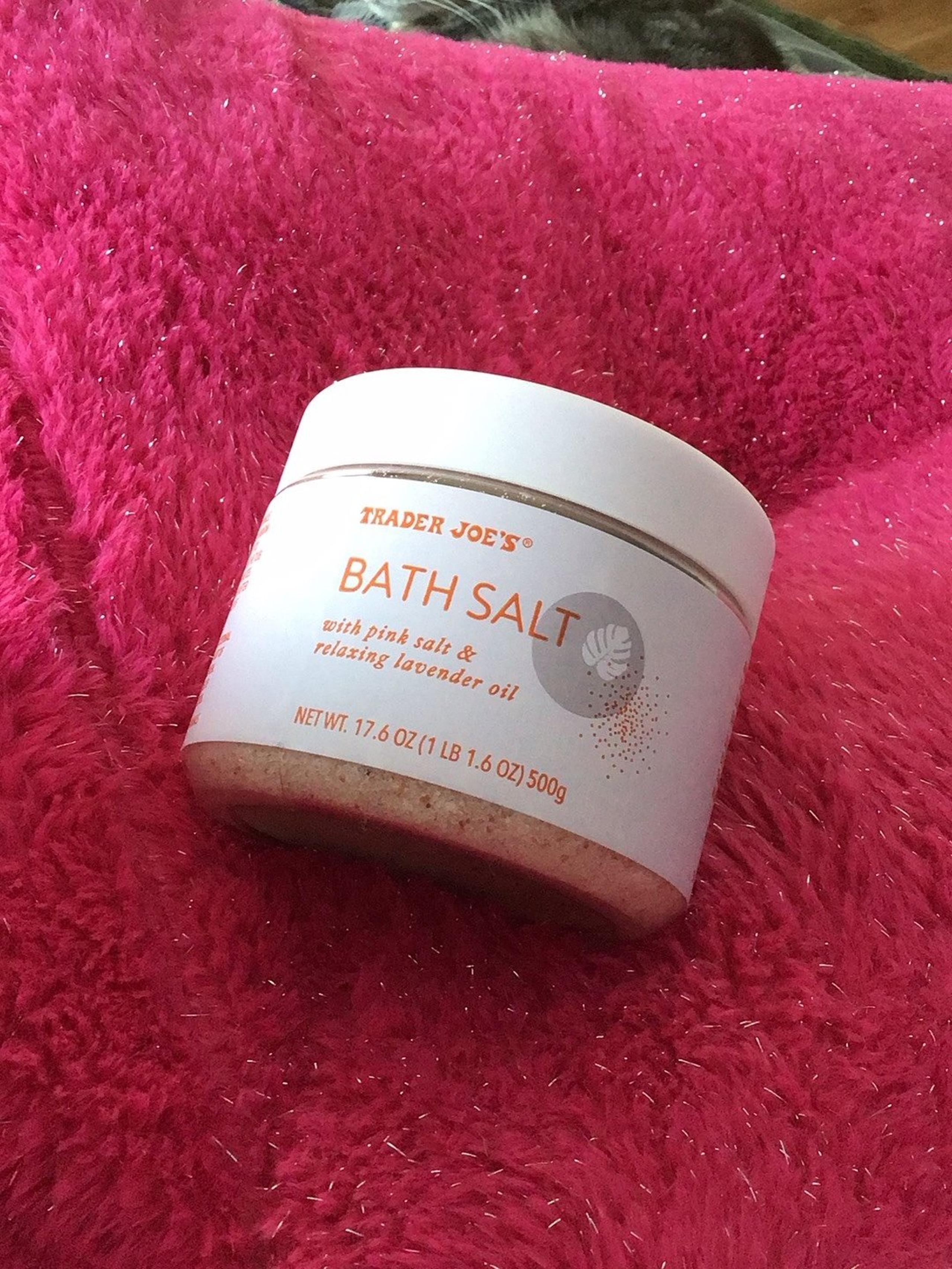 Trader Joe’s Bath Salt with Pink Salt and Relaxing Lavender Oil 17.6 oz Sealed