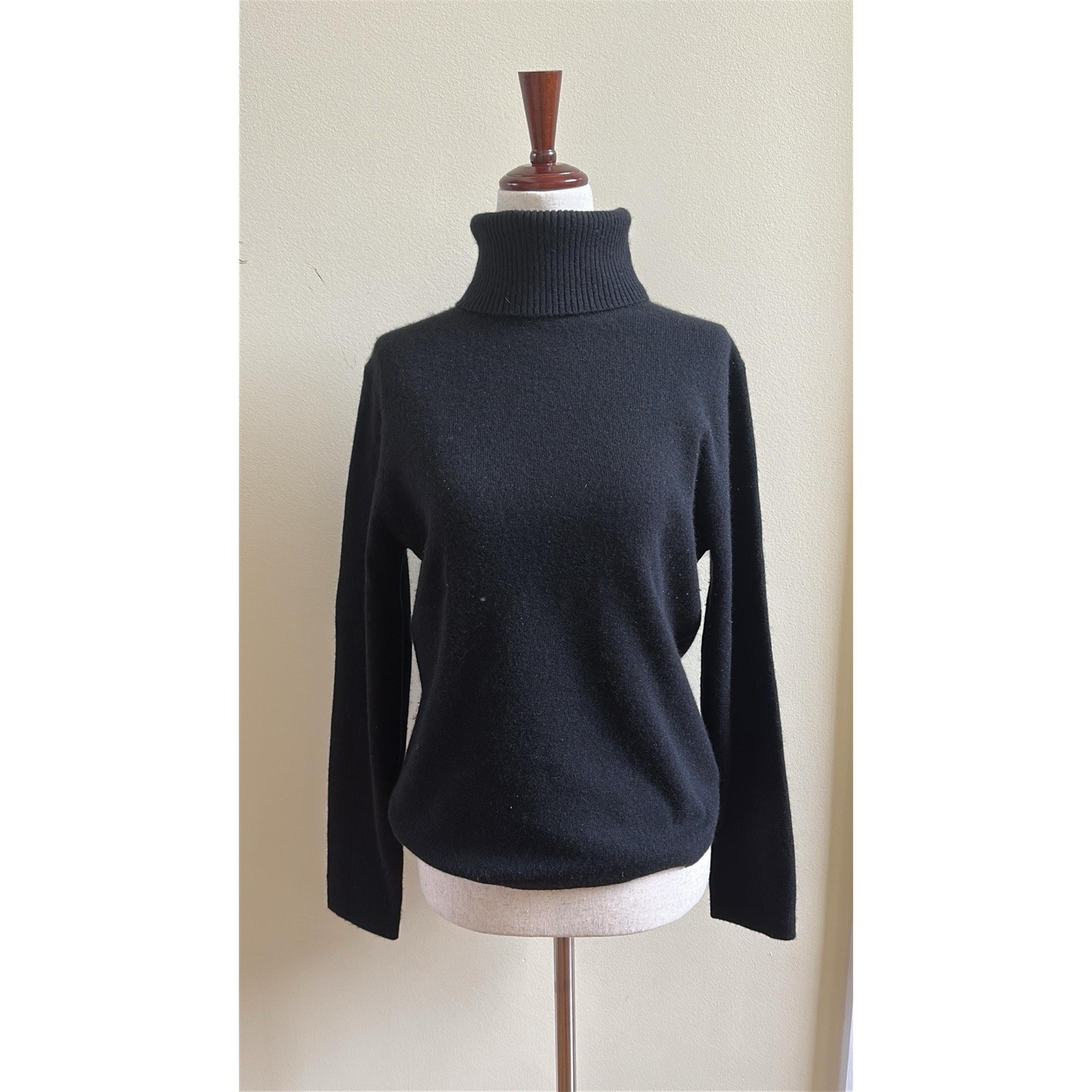 Lord and Taylor black 100% two ply cashmere Turtleneck sweater M