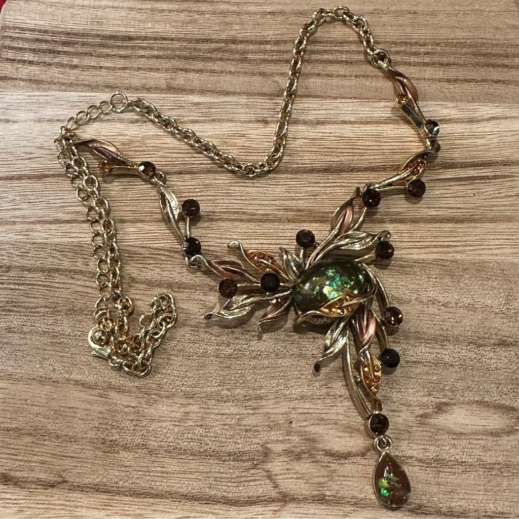 Vintage Aurora Borealis Lucite Green Amber Hue Floral Glass Bead Necklace