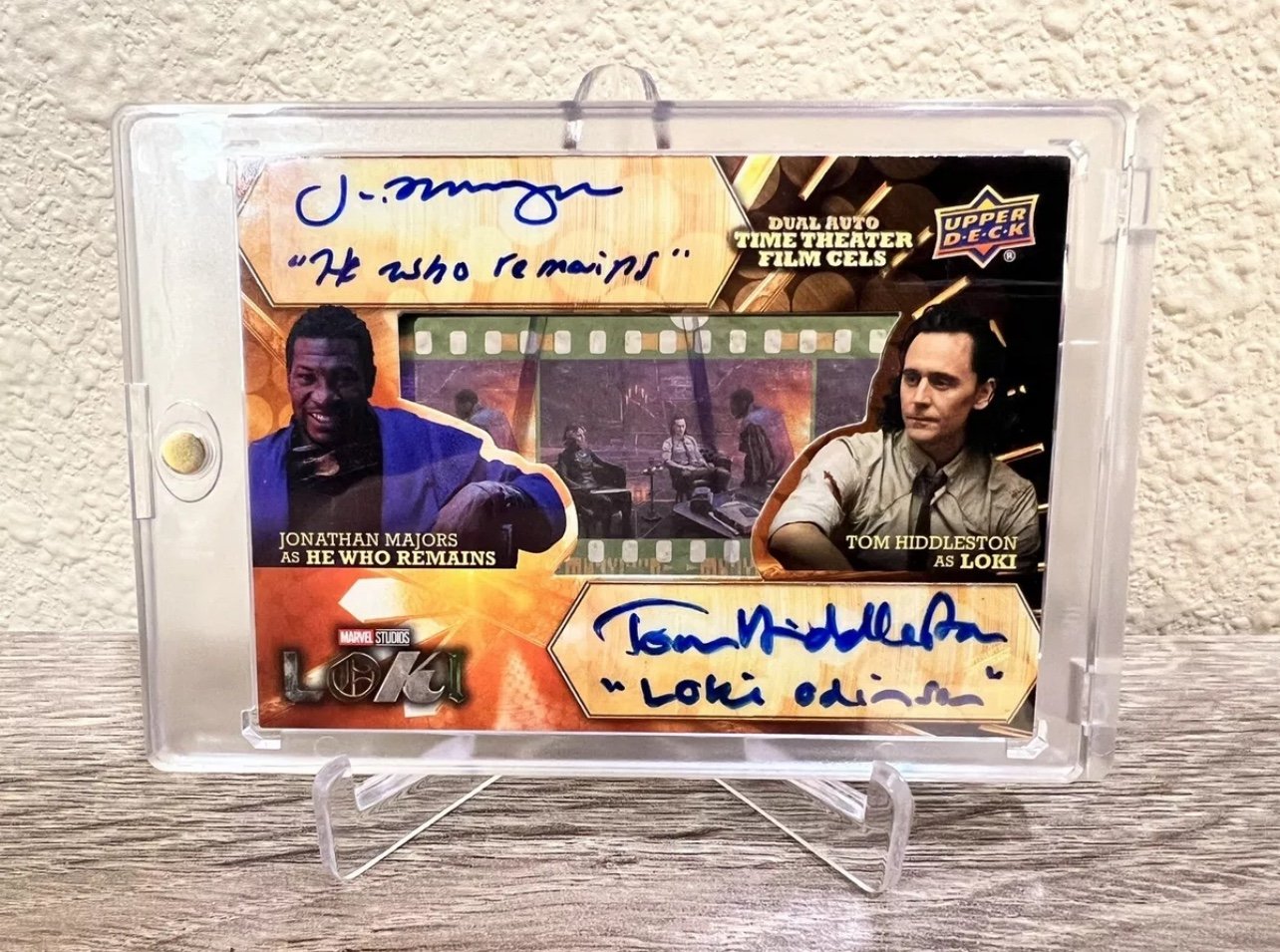 Tom Hiddleston/Johnathan Majors auto /20