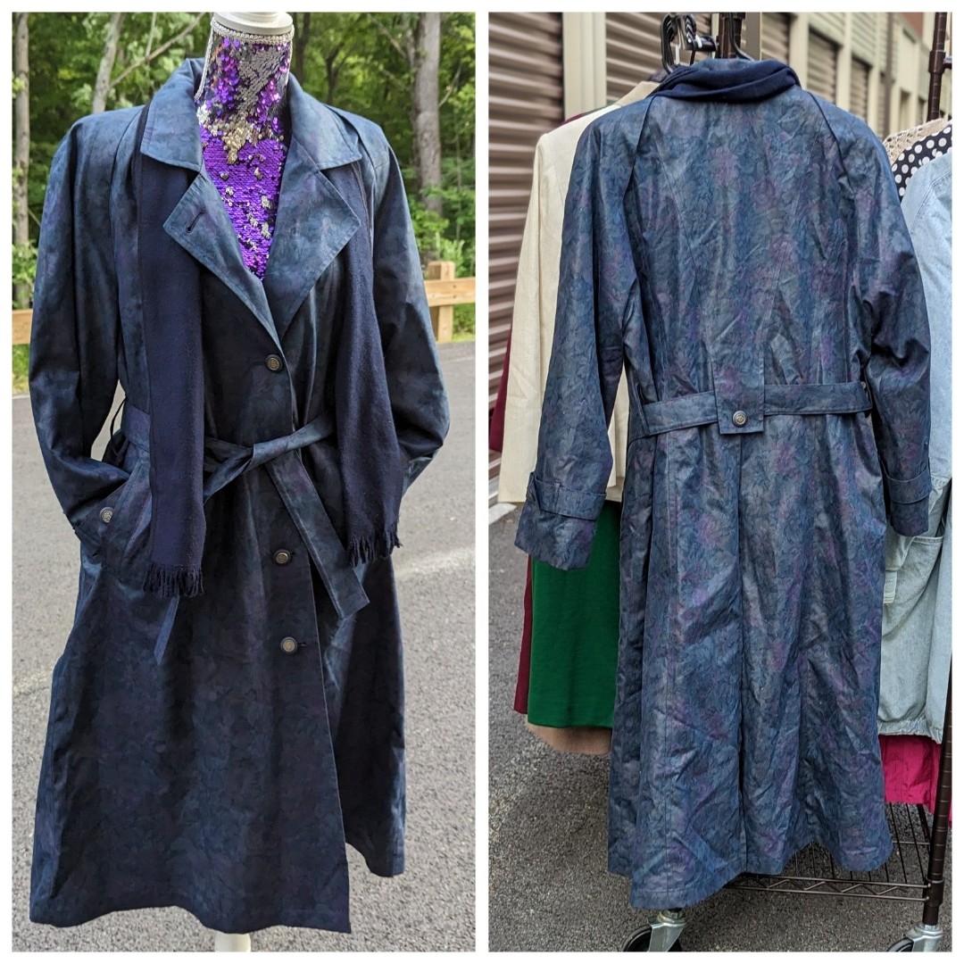 London Fog Vintage Size 12P Blue Purple floral pattern trench jacket with belt