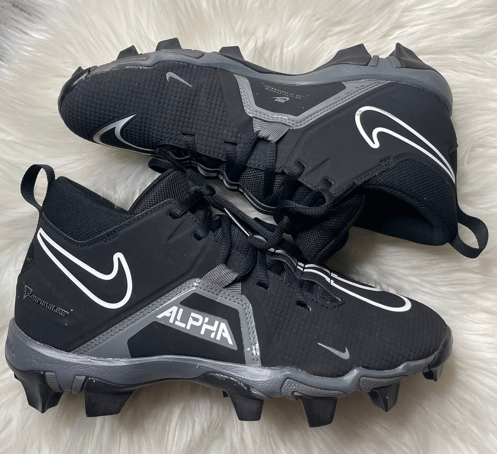 Nike Alpha Menace 3 Shark Football Black Cleats Men's Shoes size 8