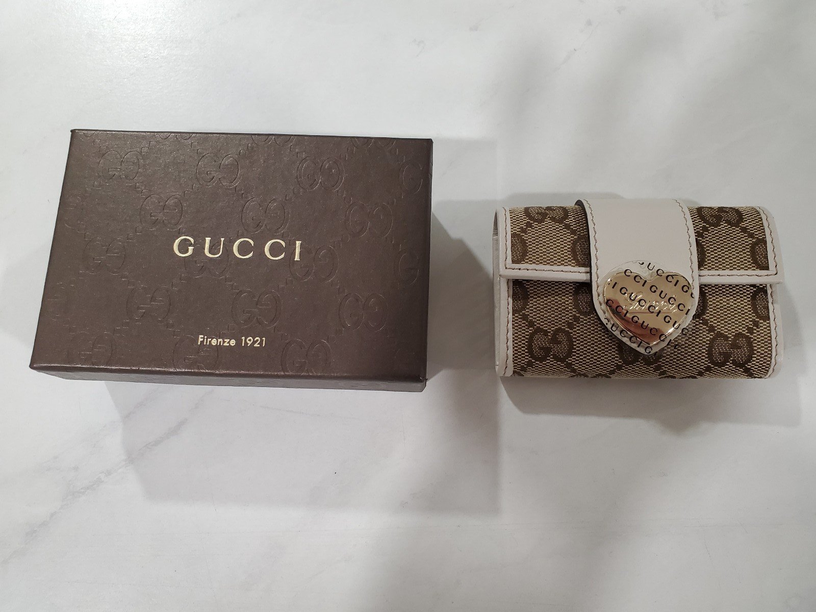 Gucci key holder case wallet. Canvas heart beige 203551. Brand new!