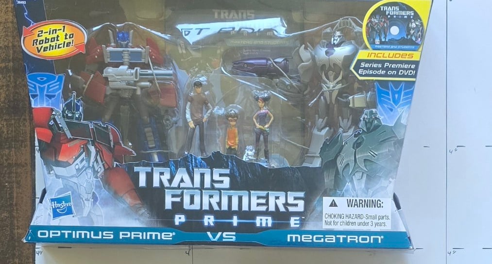 Transformers Prime - Optimus Prime  vs. Megatron