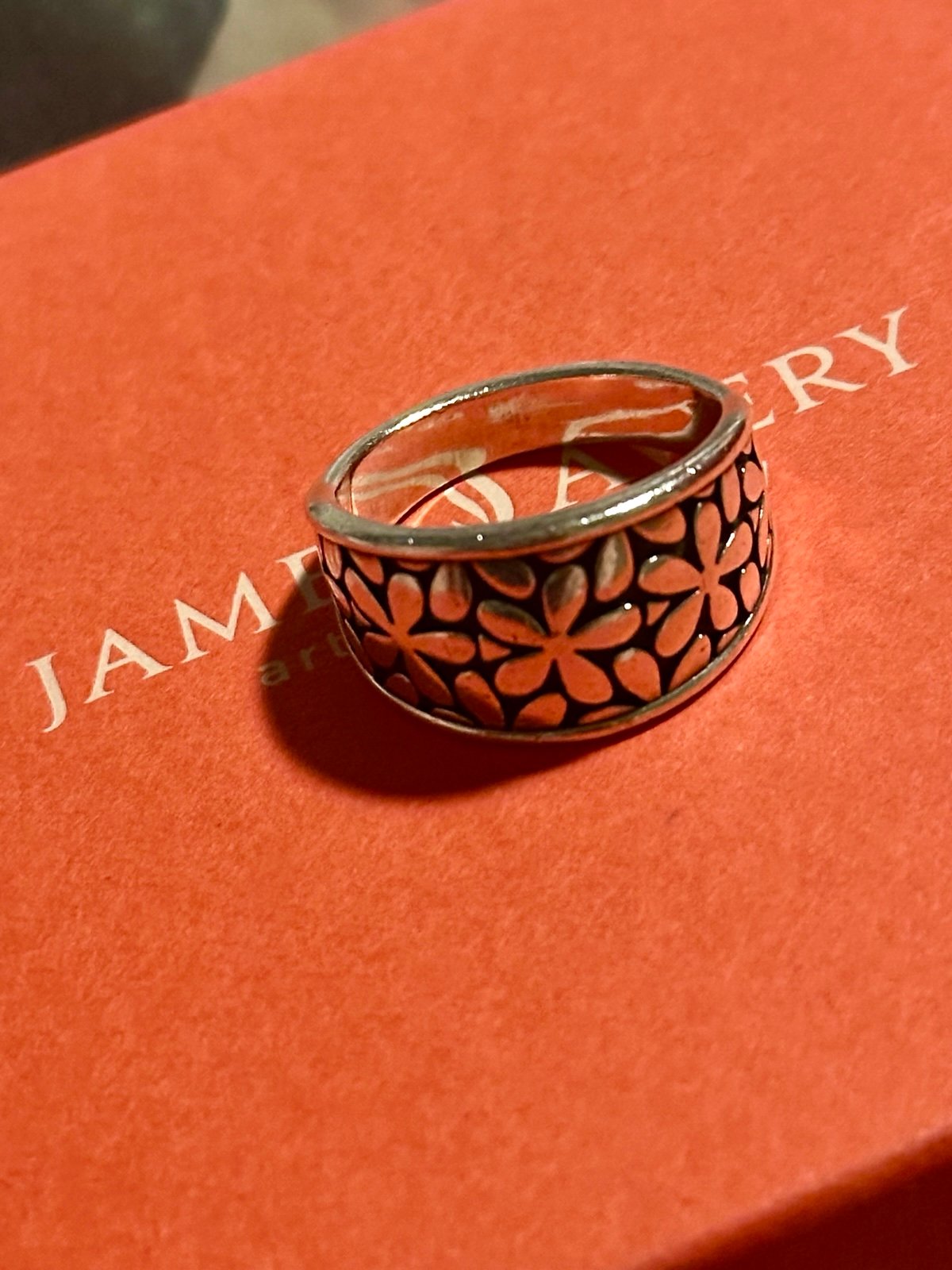 Retired James Avery Wide Flower Blossom Tapering Band Ring Size 10