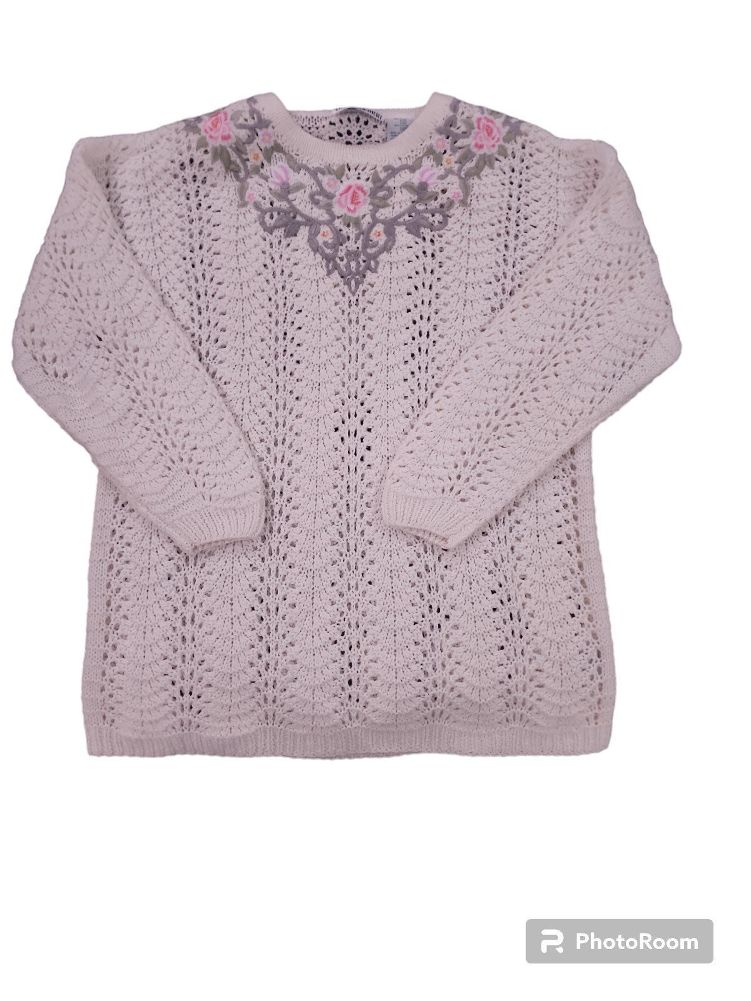 Vintage Y2k Brand: TOGETHER!Color: off white, floral sweater
