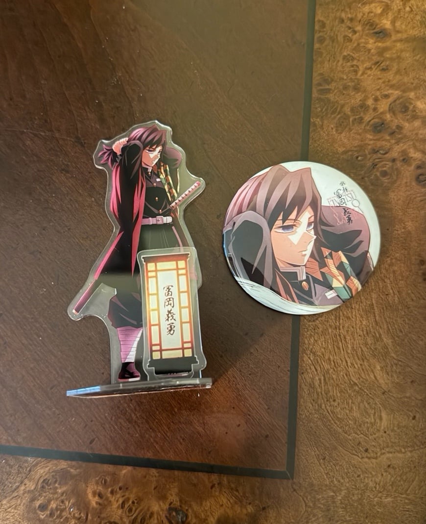 Giyu Tomioka Infinity Castle Demon Slayer Acrylic Stand & Pin Bundle