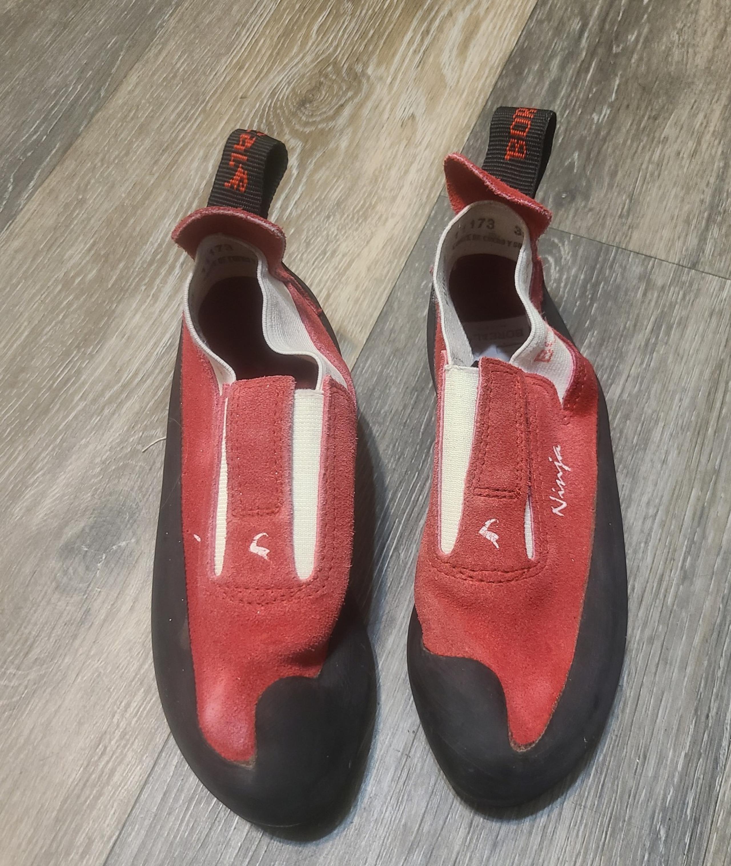 Rock climbing shoes,  Boreal, size 2