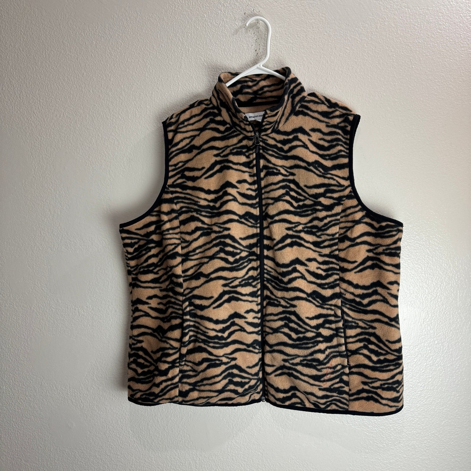 Amazon Essential Tiger Vest Unisex Size 3X