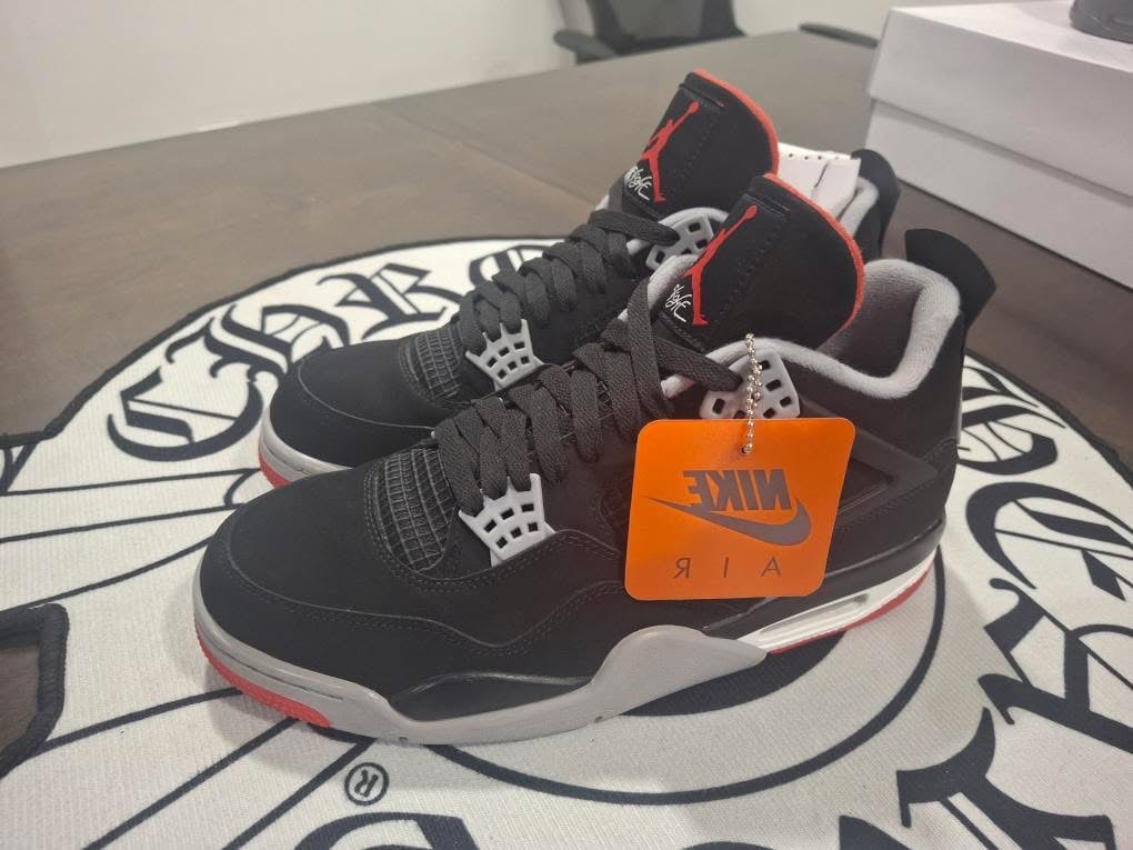 Jordan 4 “bred”