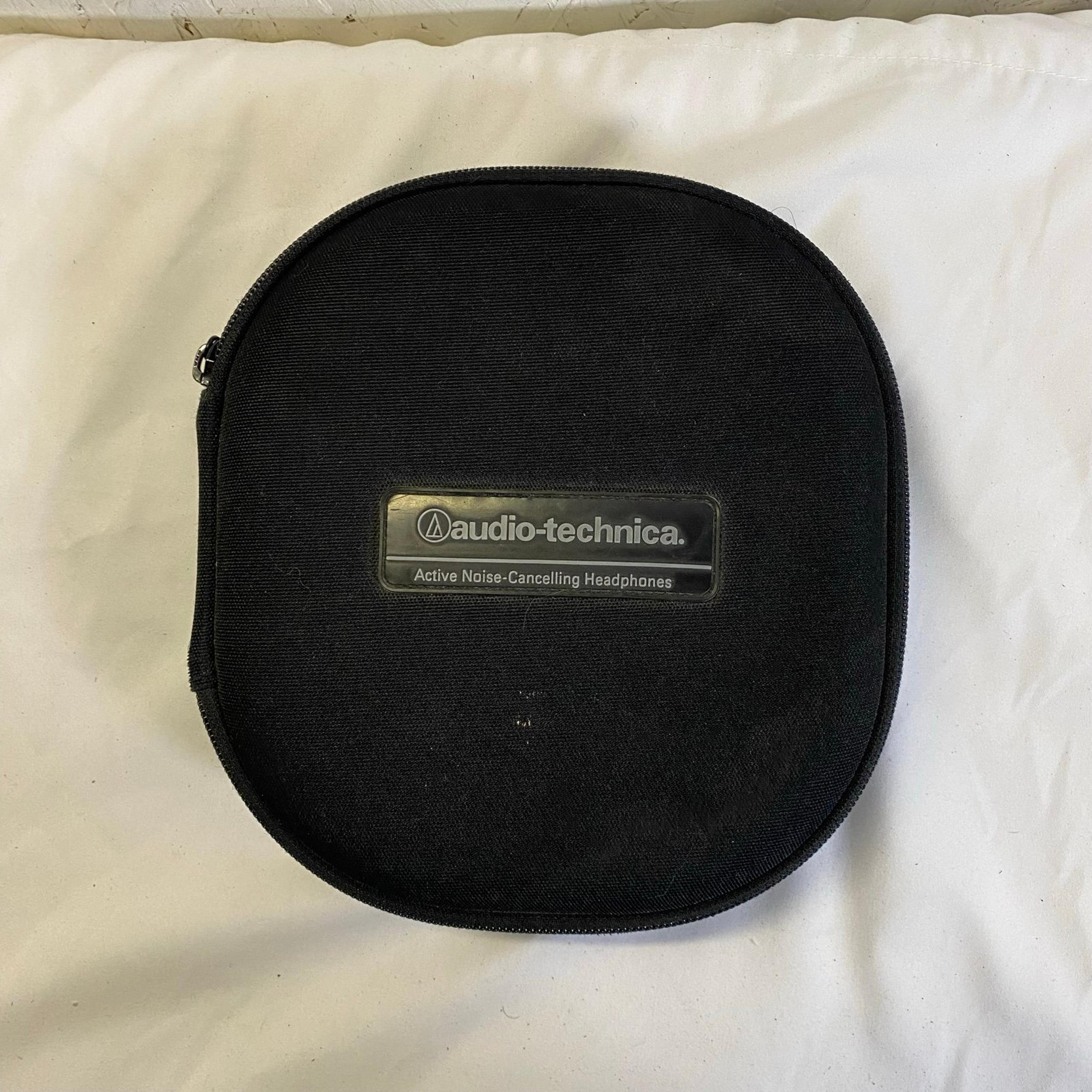 Audio Technica ATH-ANC7 noise cancelling Headphones