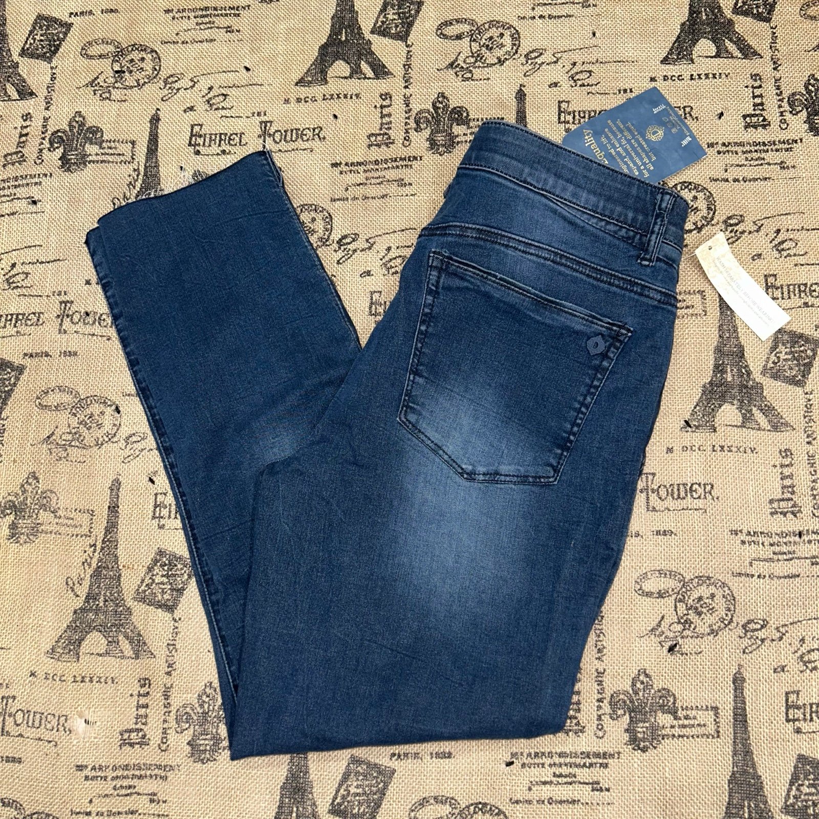 Democracy NWT! Dark Wash Ab Solution Waist Control Slim Jeans Size 10