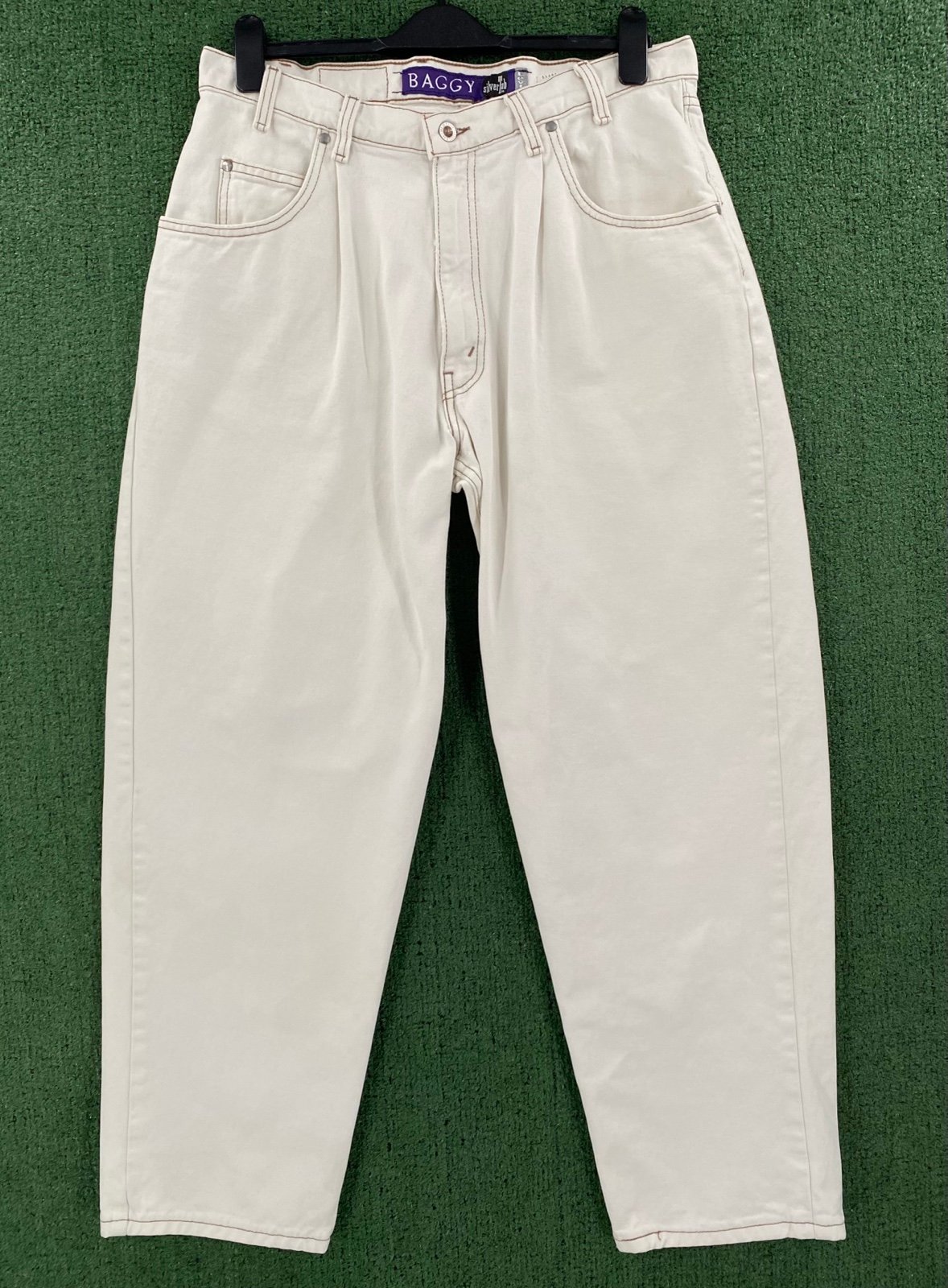 Vintage 90’s Levi’s SilverTab White Baggy Denim Jeans Men’s Size 33x28 USA Made