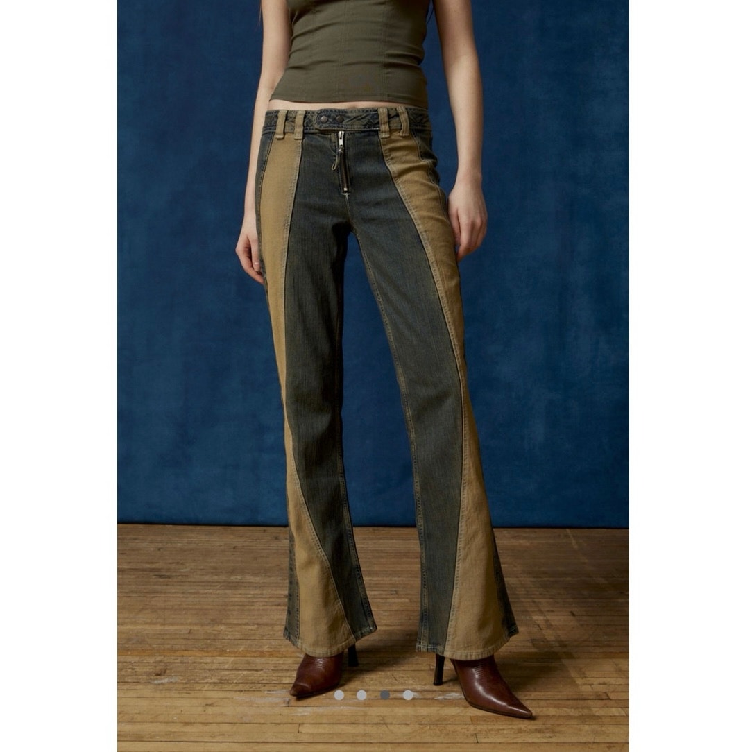 Urban Outfitters BDG Motorcross Low-Rise Flare Jean 33 Women’s Blue Multi