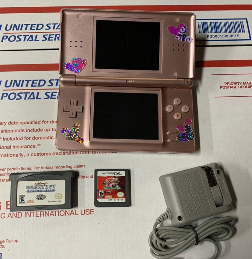 Nintendo DS Lite rose gold pink 2 Games