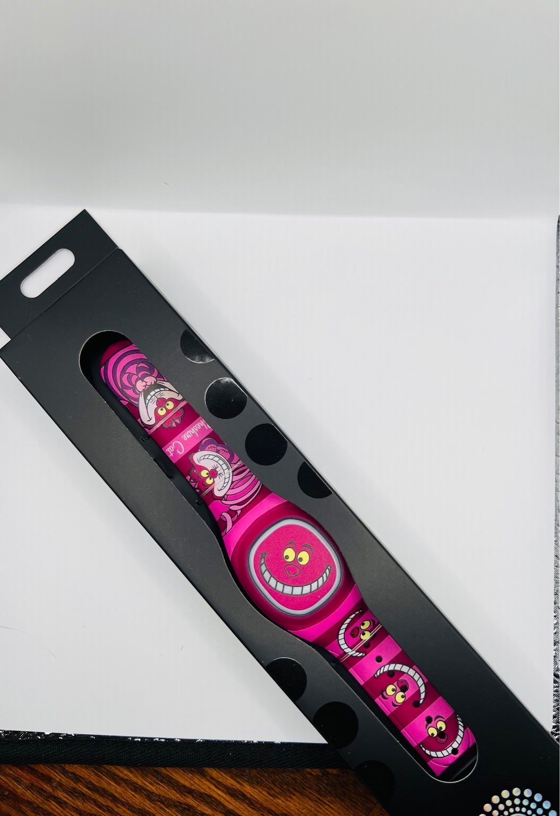NEW Disney Parks Magic Band Plus buy UNLINKED 2022 Alice In Wonderland Cheshire Cat