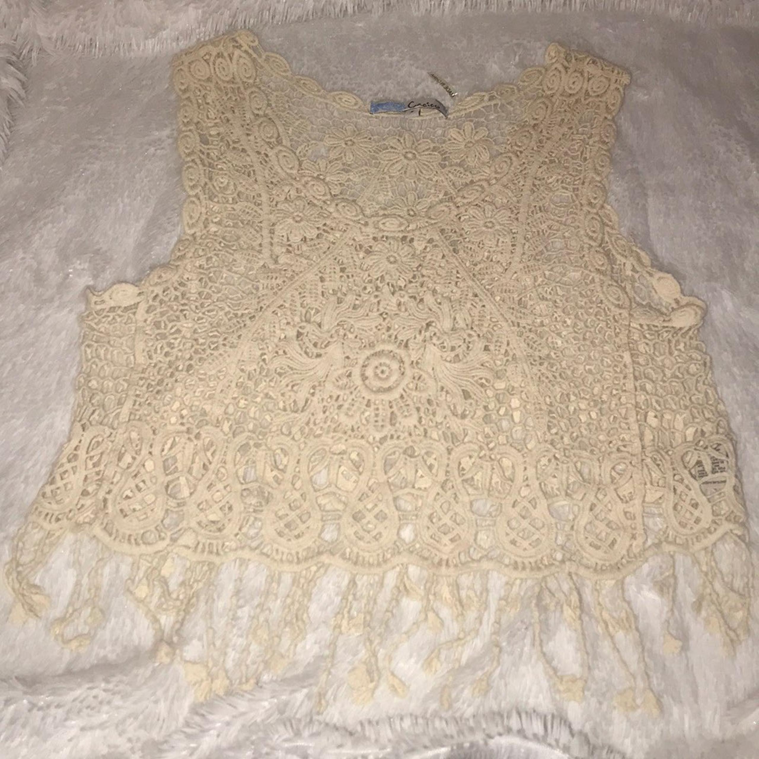 Cecico Crop Top