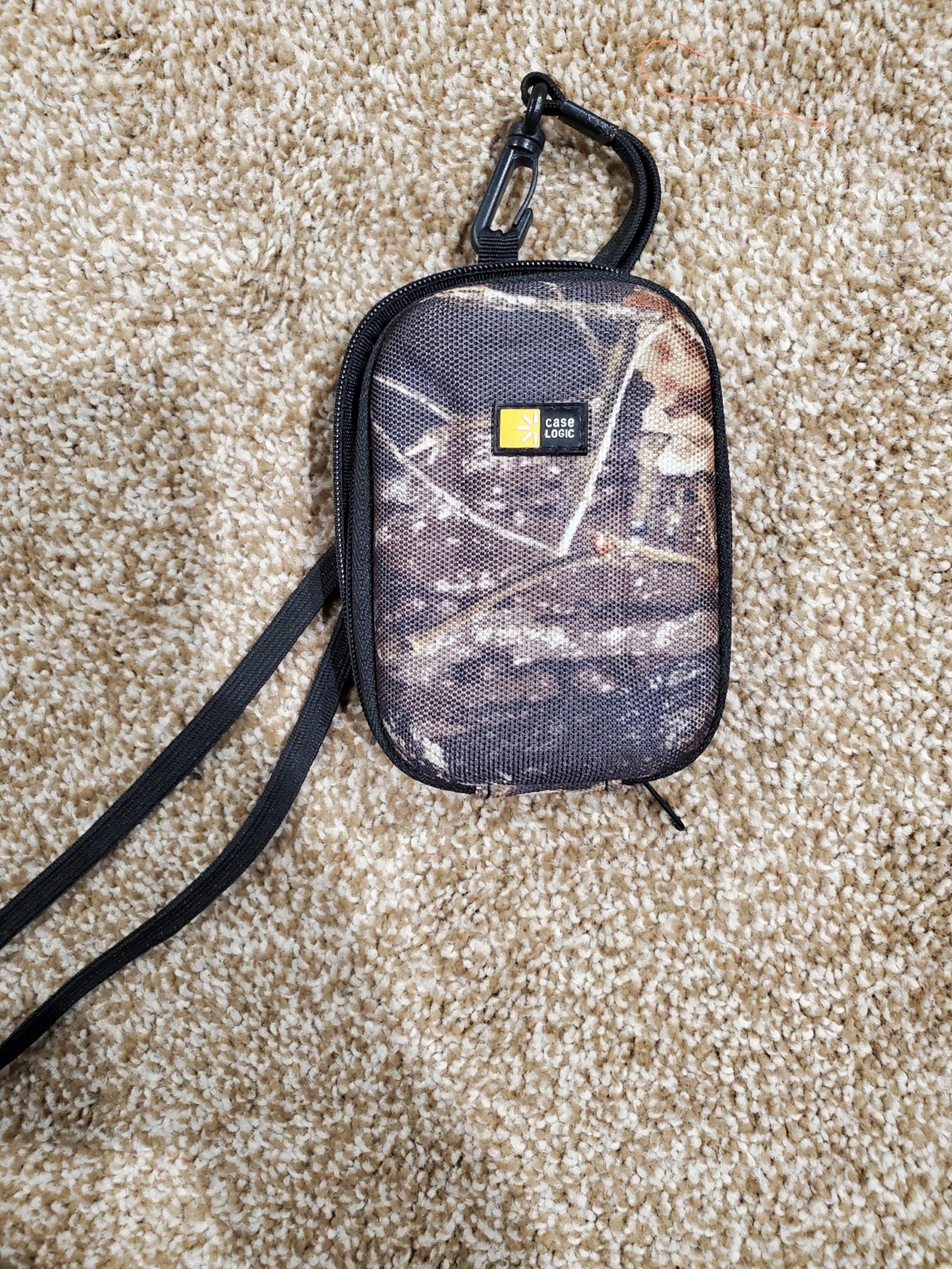 Small Case Logic Binocular Case