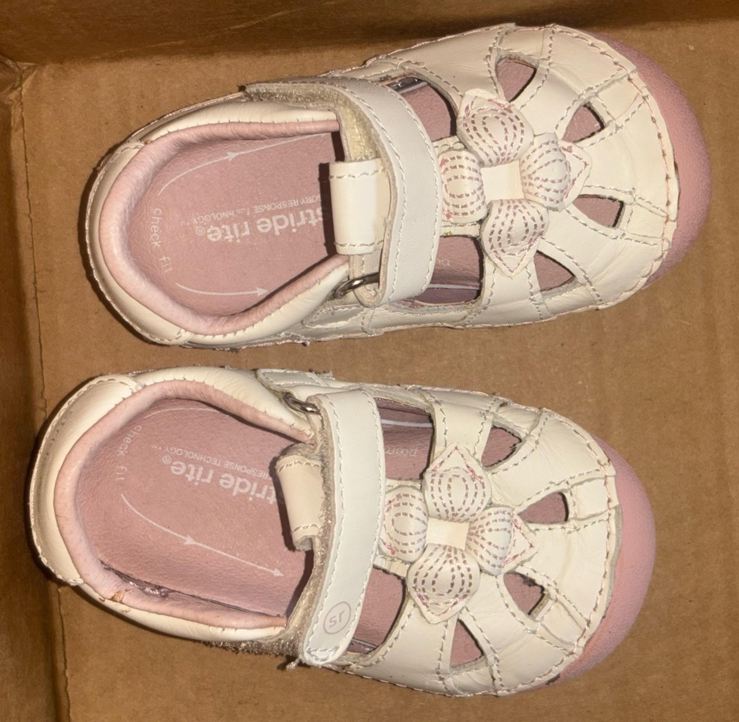 Size 4M Baby Girls Leather Shoes SRT SM Poppy White Pink EUC - Stride Rite
