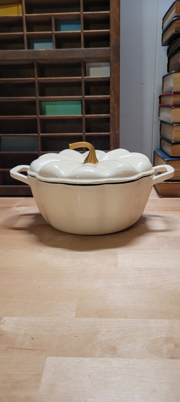 Pioneer Woman enamel pumpkin