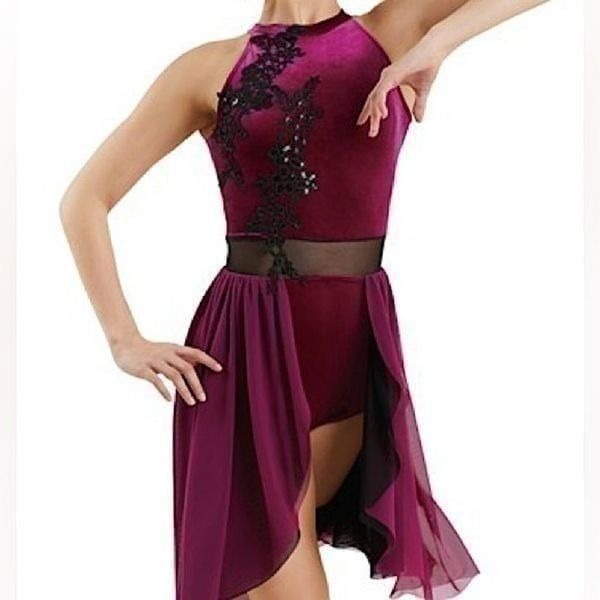 WEISSMAN Dance burgundy velvet dress Costume If Walls Could Talk 10987 child MC