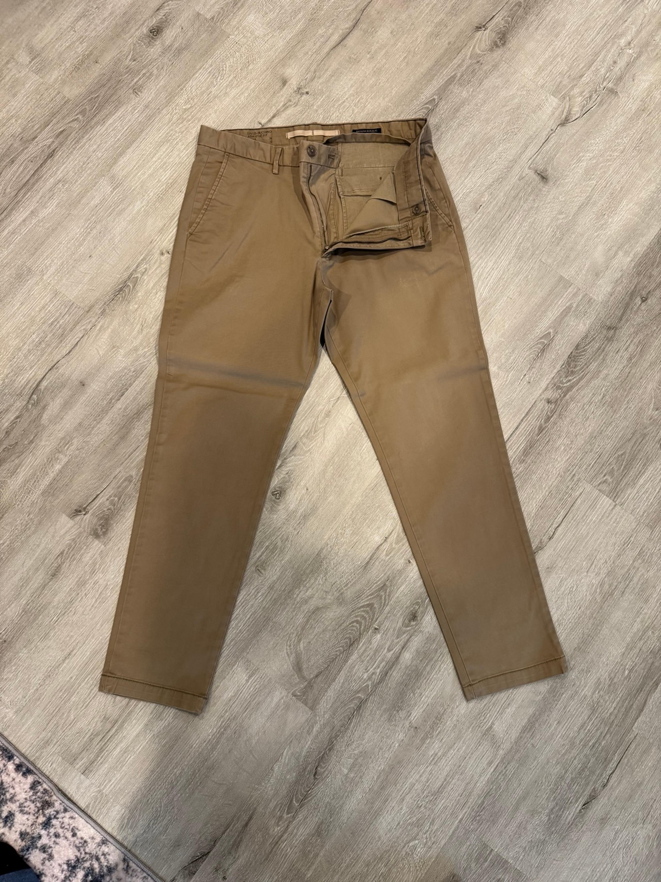 Men’s brown khakis 36x32