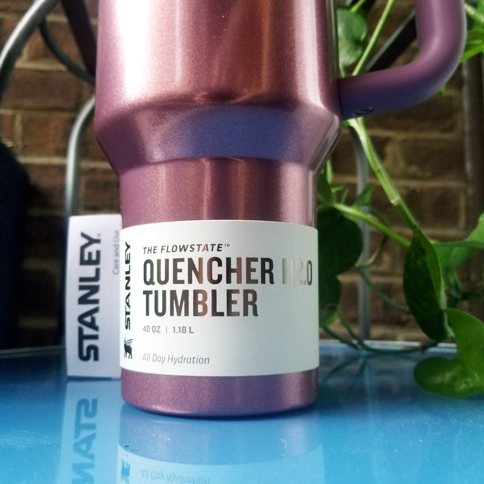 Pink / Purple Stanley Quencher H2.0 Tumbler, 40 oz - Mauve Shimmer - detail