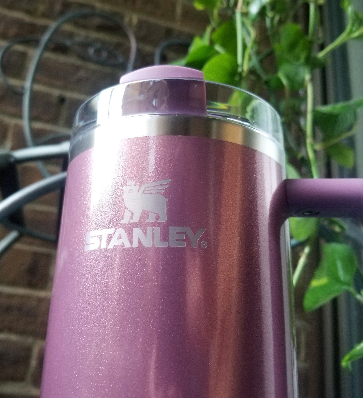 Pink / Purple Stanley Quencher H2.0 Tumbler, 40 oz - Mauve Shimmer - detail